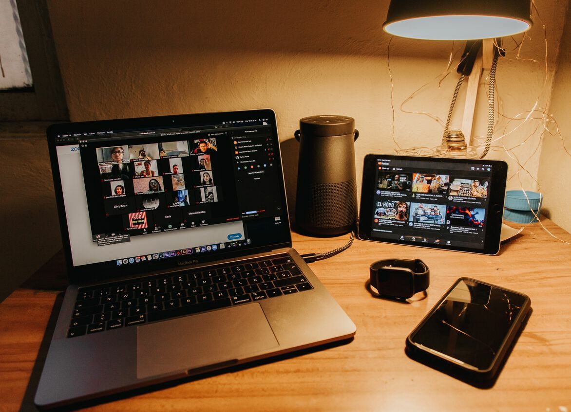 Online Meeting Strategies for Better Communication with the Team